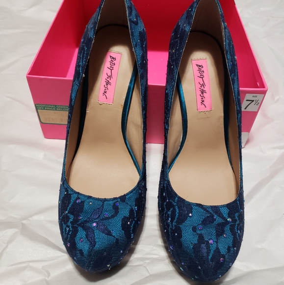 Betsey Johnson lace heels 👠 - Picture 13 of 13